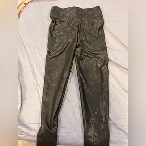 Fashion nova leggings